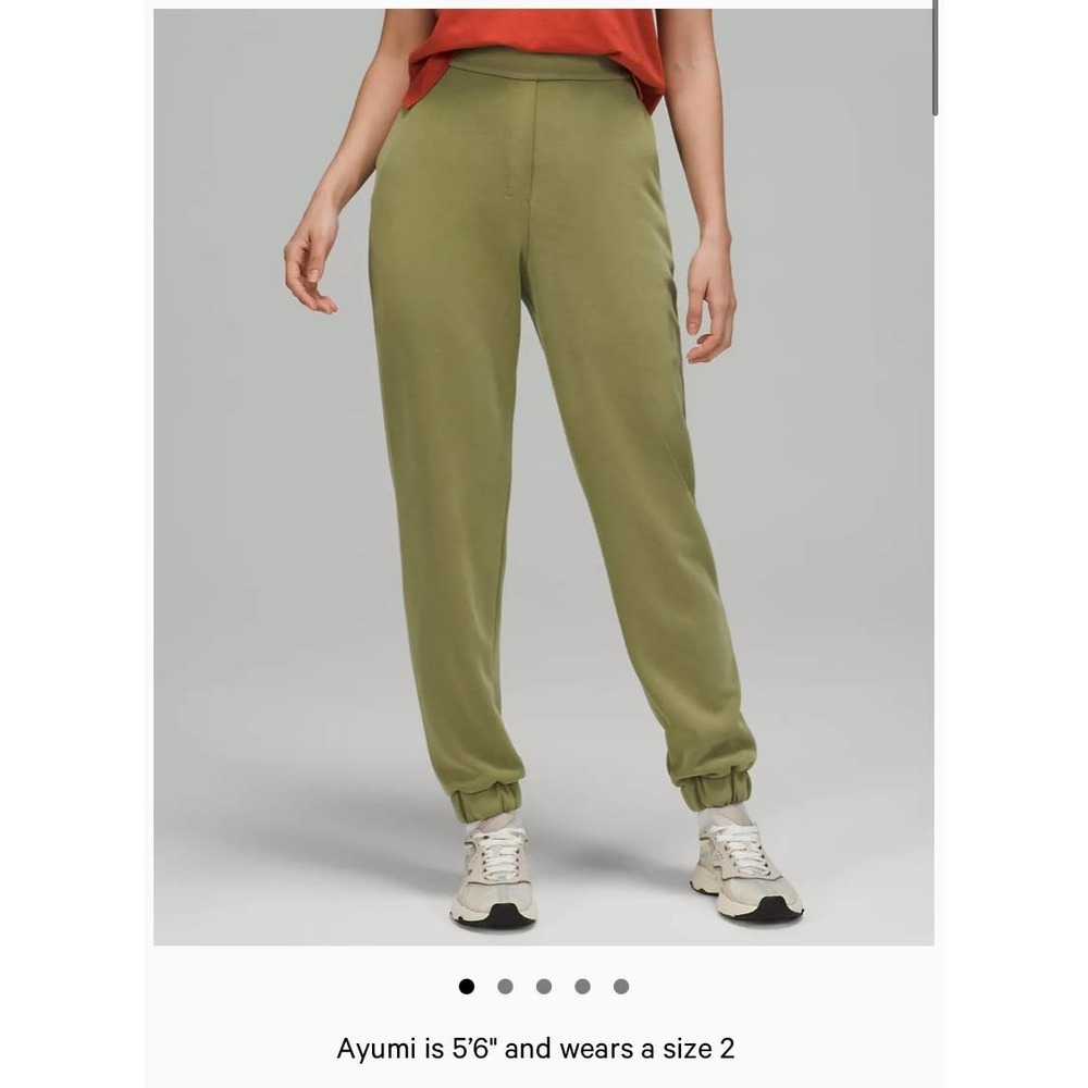 lululemon Softstreme Relaxed High-Rise Pant Sz:4 Bronze Green.Sold out in stores